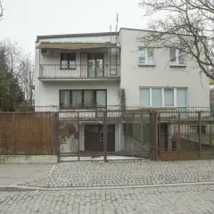 Dom Jarosława Kaczyńskiego: Gdzie mieszka i dlaczego to ważne?