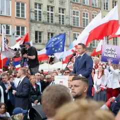 Ile kadencja prezydenta miasta? Poznaj kluczowe informacje o wyborach