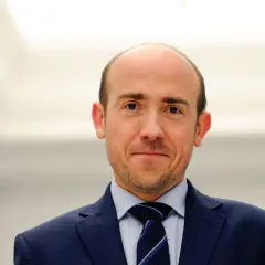 Borys Budka ile ma wzrostu? Odkryj tajemnicę jego wysokości