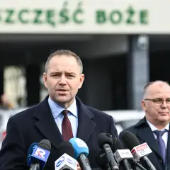Przedstawiciele Konfederacji przed Karolem Nawrockim, ujawniają prawdę o kulisach spotkania.