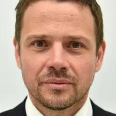 Rafał Trzaskowski skąd pochodzi? Poznaj jego fascynującą historię