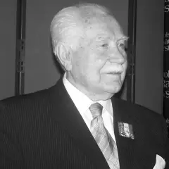 Gdzie pochowany jest prezydent Kaczorowski? Odkryj tajemnice jego spoczynku