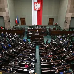 Ile trwa kadencja sejmu i senatu? Poznaj kluczowe informacje
