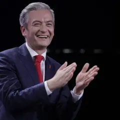 Biedroń jaka partia? Odkryj, z jaką partią jest związany lider Nowej Lewicy