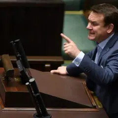 O co chodzi Kaczyńskiemu? Kontrowersje i polityczne plany w tle