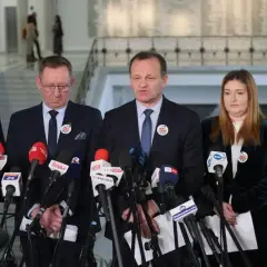 Nowe projekty ustaw PiS: Co zmieni się w Twoim życiu?