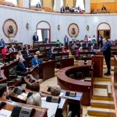 Ile zarabia prezydent miasta? Zaskakujące różnice w wynagrodzeniach