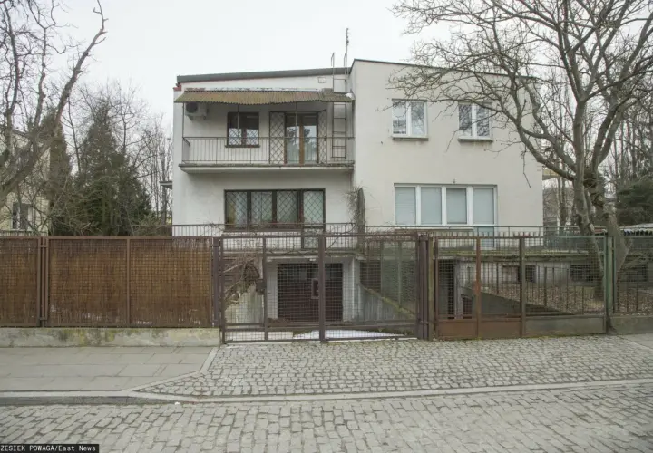 Dom Jarosława Kaczyńskiego: Gdzie mieszka i dlaczego to ważne?