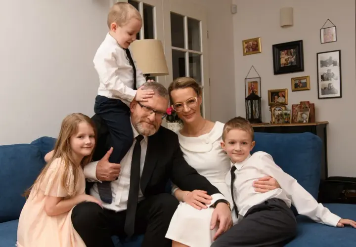 Czy Grzegorz Braun ma żonę? Oto zaskakujące szczegóły o jego rodzinie