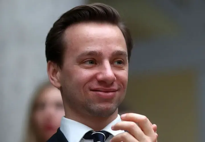 Czy Bosak ma studia? Oto prawda o jego wykształceniu