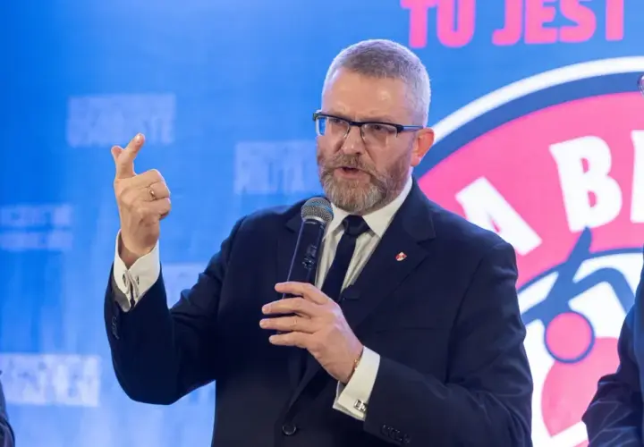 Ile lat ma Grzegorz Braun? Zaskakujące fakty o jego życiu