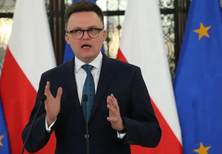 Kto jest obecnie marszałkiem sejmu? Poznaj Szymona Hołownię i jego rolę