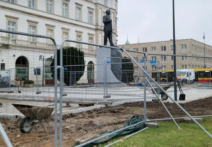 Gdzie jest pomnik Lecha Kaczyńskiego? Oto wszystkie lokalizacje w Polsce