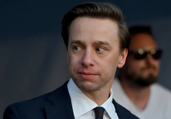 Krzysztof Bosak: Jaka partia go reprezentuje i co warto wiedzieć?