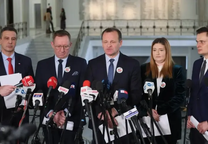 Nowe projekty ustaw PiS: Co zmieni się w Twoim życiu?