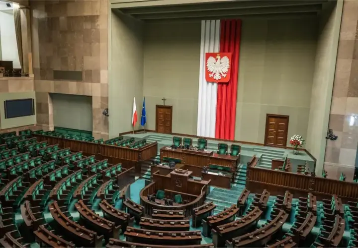 Kto kieruje pracą sejmu i senatu? Kluczowe informacje o marszałkach