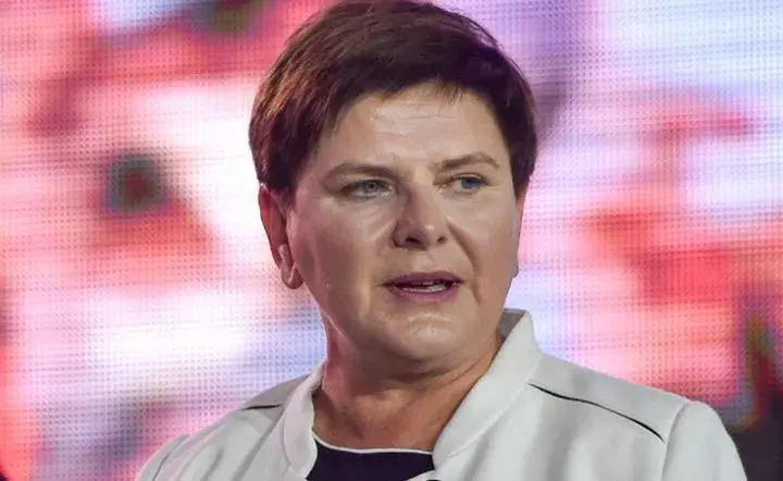 Jakie wykształcenie ma Beata Szydło? Zaskakujące fakty o jej studiach