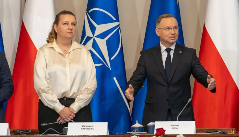 Prezydent Duda i Małgorzata Paprocka, kulisy decyzji prezydenta o skierowaniu ustawy o KRS do Trybunału Konstytucyjnego.