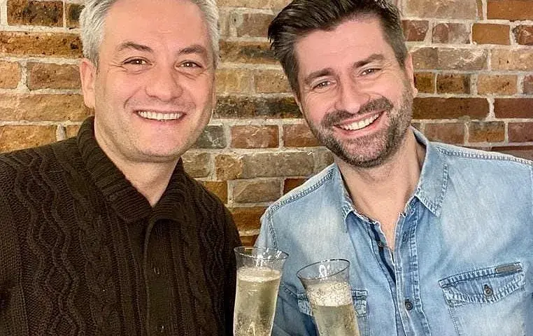 Kim jest partner Biedronia? Poznaj Krzysztofa Śmiszka i ich związek