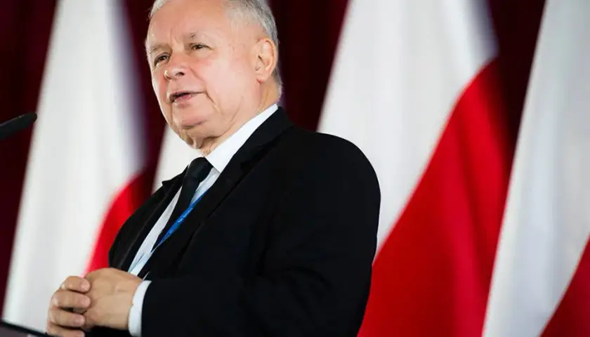 Czy Jarosław Kaczyński ma doktorat? Prawda o jego tytule naukowym