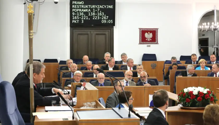 Czy sejm może odrzucić weto senatu? Poznaj kluczowe zasady i procesy