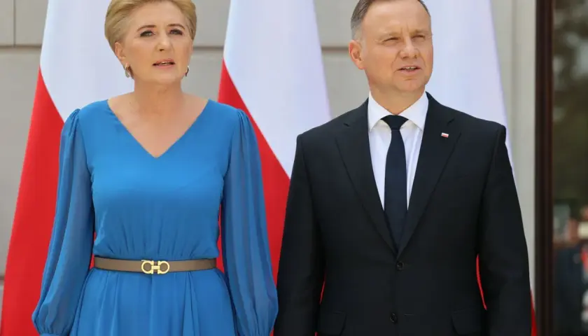 Ile zarabia żona prezydenta? Zaskakujące fakty o jej finansach