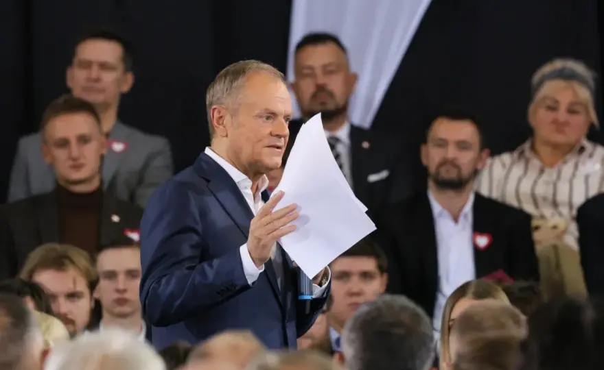 Kto w otoczeniu Tuska tworzy strategię wobec Konfederacji?