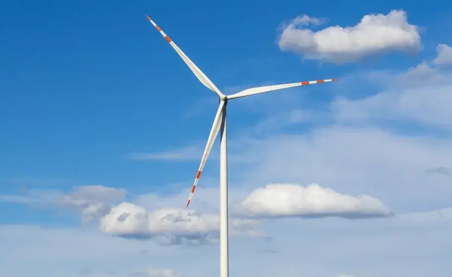 Ustawy OZE: Kluczowe zmiany, które wpłyną na przyszłość energii odnawialnej