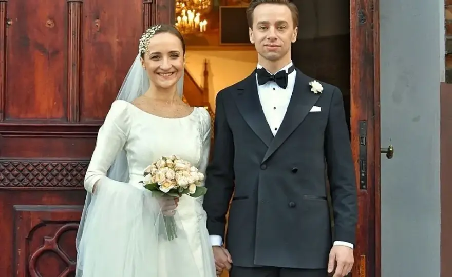 Kim jest żona Krzysztofa Bosaka? Zaskakujące fakty o Karinie Bosak