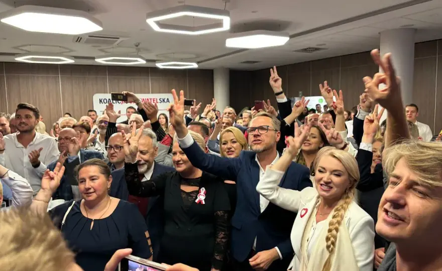 Czy w KO powstanie frakcja samorządowców? Analiza scenariuszy