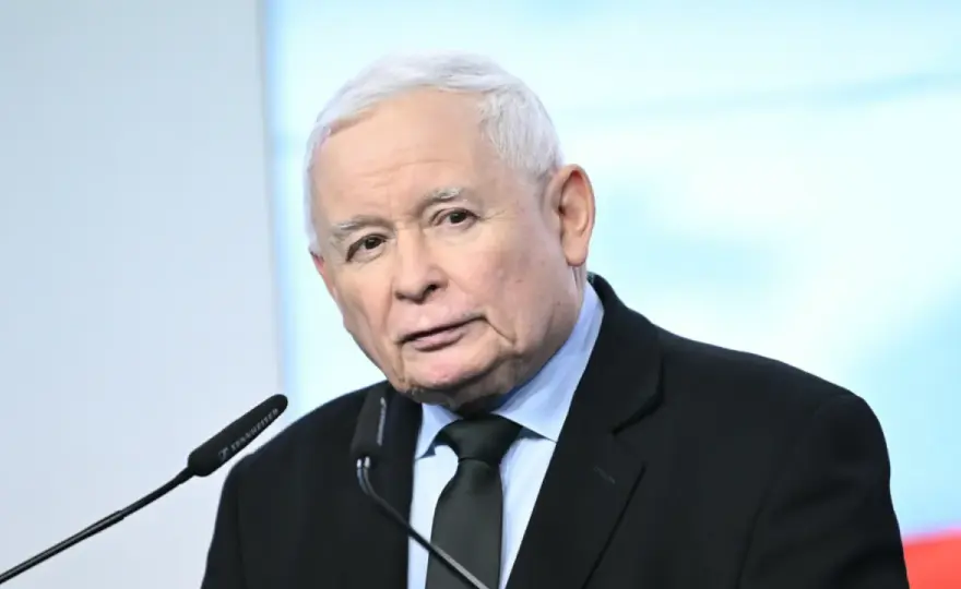Ile wzrostu ma Jarosław Kaczyński? Zaskakujące fakty o polityku