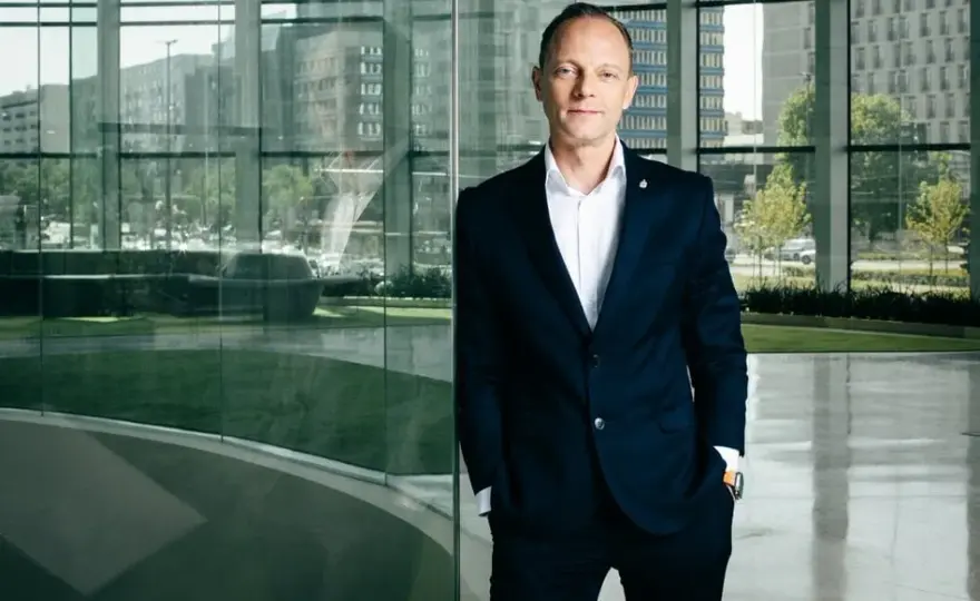 Czy Tusk jest Polakiem? Prawda o jego narodowości i pochodzeniu