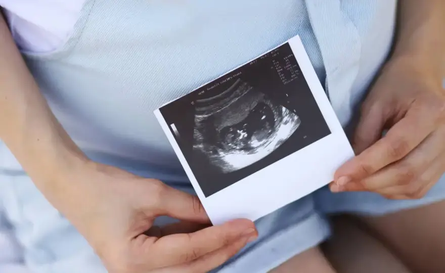 Ustawa o aborcji w Polsce: kluczowe przepisy i kontrowersje