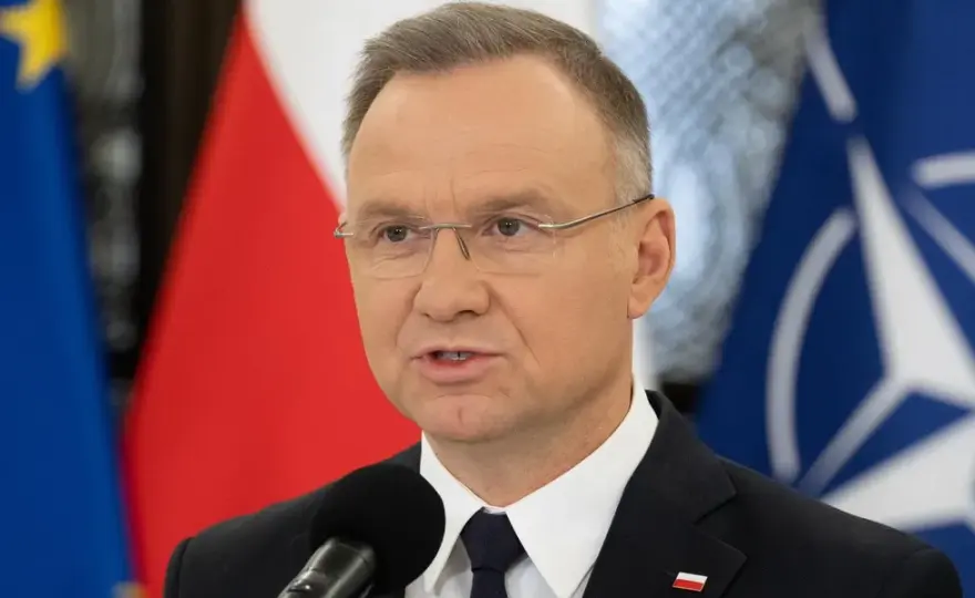 Kiedy prezydent podpisuje ustawy? Poznaj kluczowe terminy i zasady