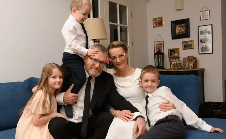 Czy Grzegorz Braun ma żonę? Oto zaskakujące szczegóły o jego rodzinie