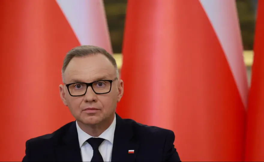 Kto naprawdę wpływa na weta prezydenta Dudy? Analiza kulis