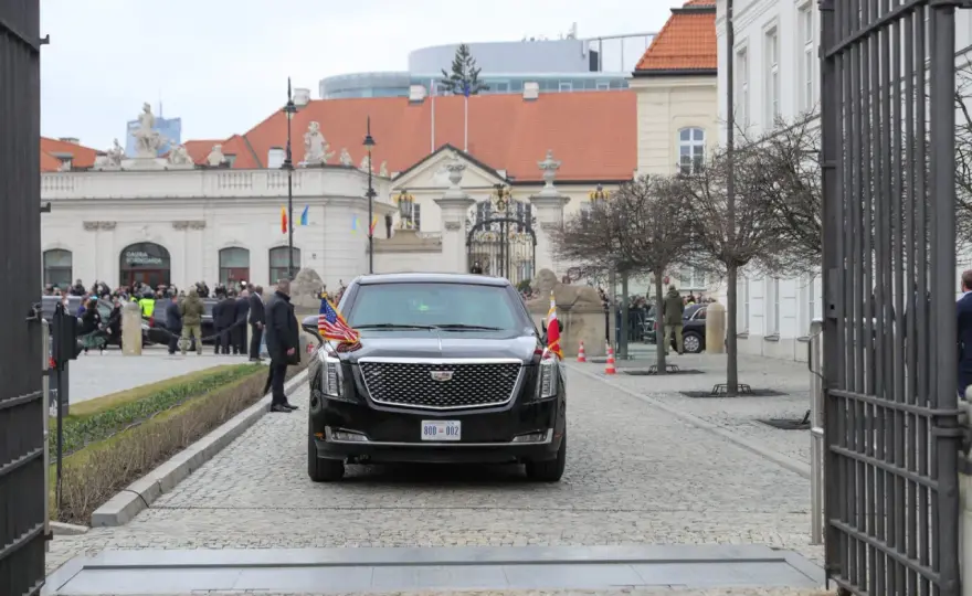 Ile waży samochód prezydenta USA? Zaskakujące fakty o Bestii