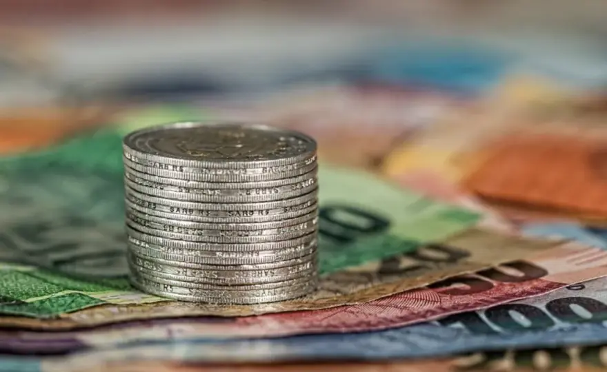 Gotówka, kryptowaluty i kontrola: odkrywanie finansów polskich platform rozrywkowych online