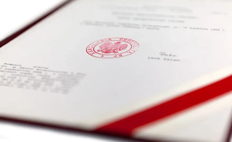 Jakie uprawnienia ma prezydent? Odkryj jego kluczowe kompetencje