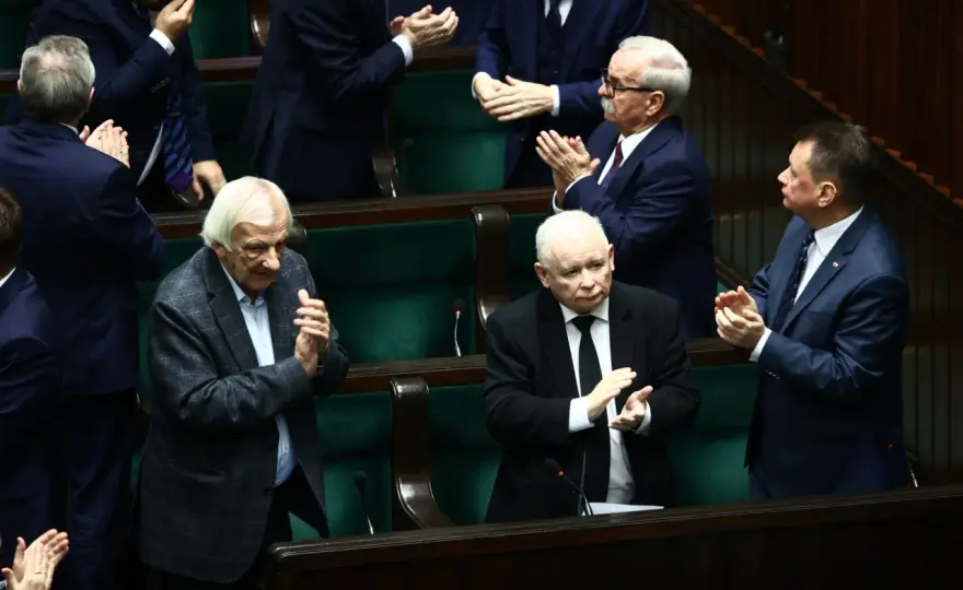 Ile zarabia Jarosław Kaczyński? Szokujące szczegóły jego dochodów