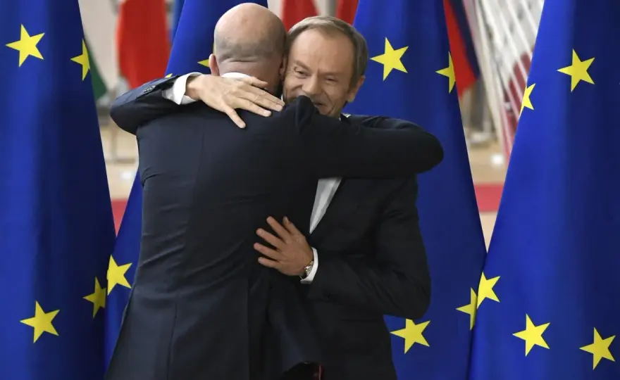 Jaką funkcję pełni Donald Tusk jako premier Polski i jego zadania?