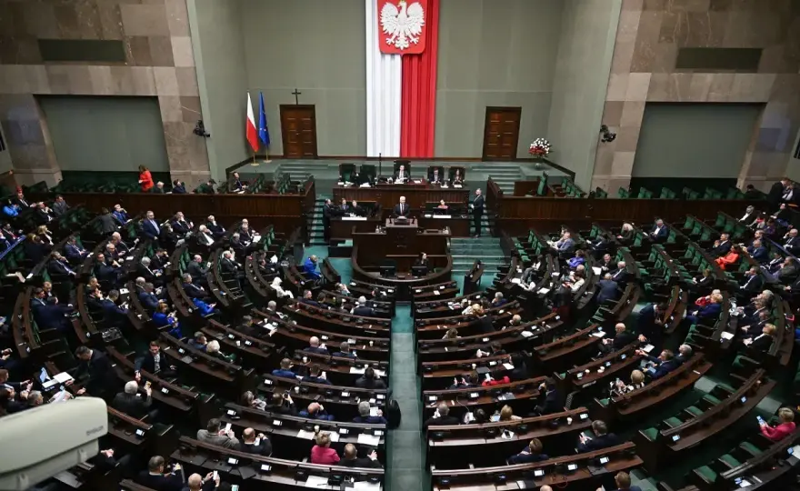 Ile trwa kadencja sejmu i senatu? Poznaj kluczowe informacje
