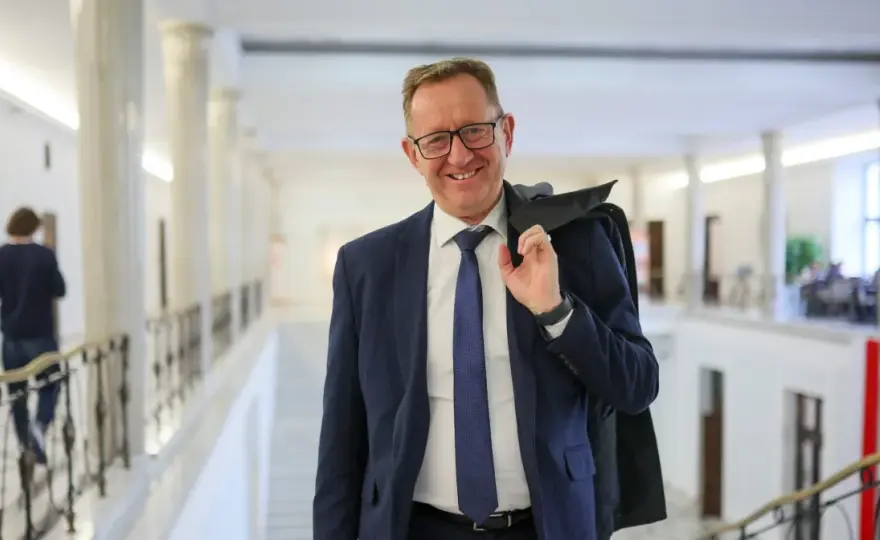 Dlaczego Telus i Romanowski zawieszeni w PiS? Afera gruntowa