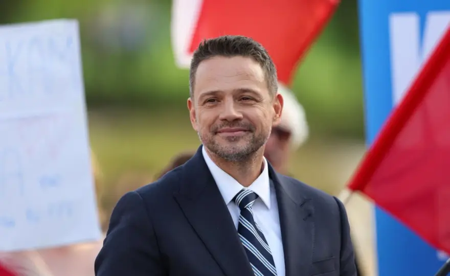 Ile lat ma Rafał Trzaskowski? Zaskakujące fakty o jego wieku