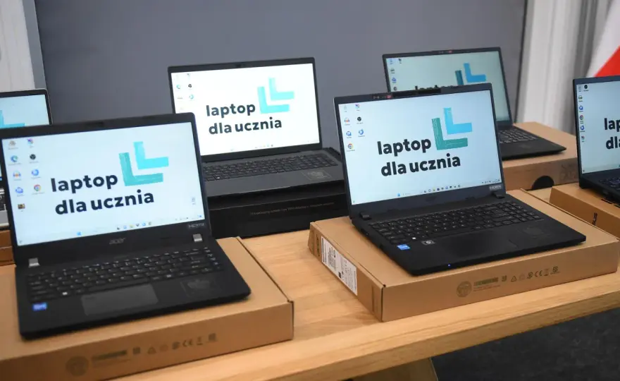 Laptopy dla uczniów 2026: czy będą gorsze? Fakty o programie Cyfrowy Uczeń