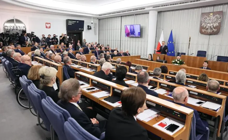Senat co to? Kluczowe informacje o roli i funkcjonowaniu w Polsce