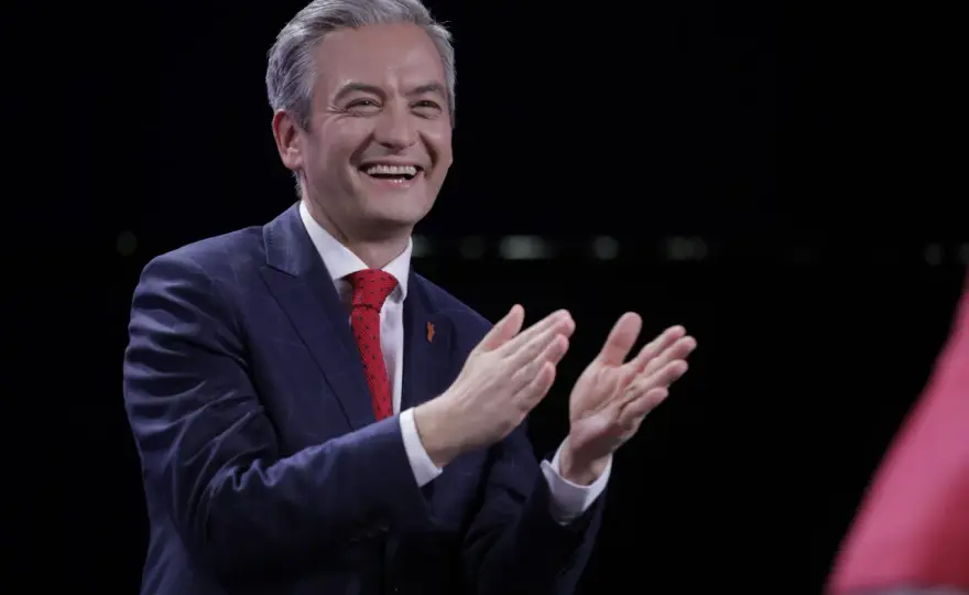 Biedroń jaka partia? Odkryj, z jaką partią jest związany lider Nowej Lewicy