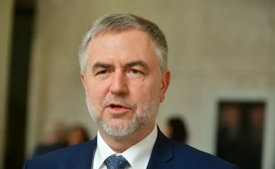 Marszałek Woźniak: dlaczego teatry w Wielkopolsce tracą konkursy?