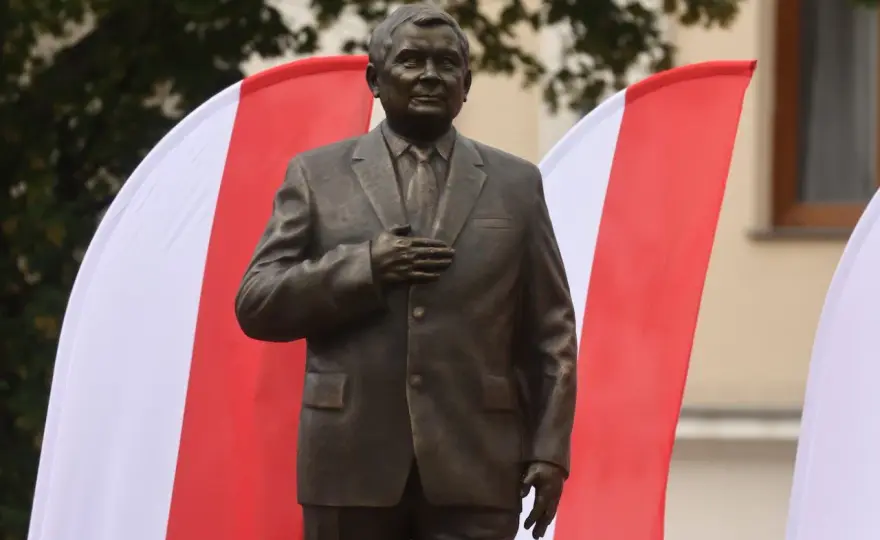 Pomniki Lecha Kaczyńskiego w Polsce: Ile ich jest i gdzie?