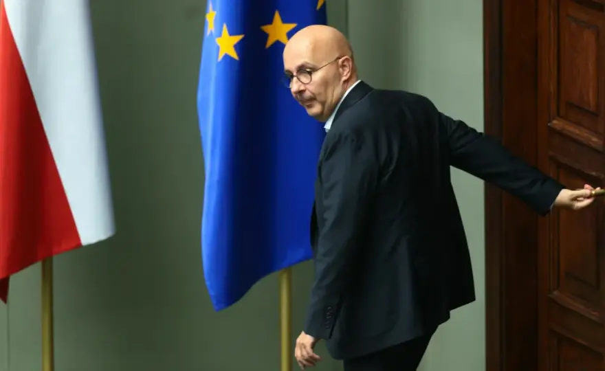 Dymisja wiceministra: Prawdziwe powody afery i kulisy władzy